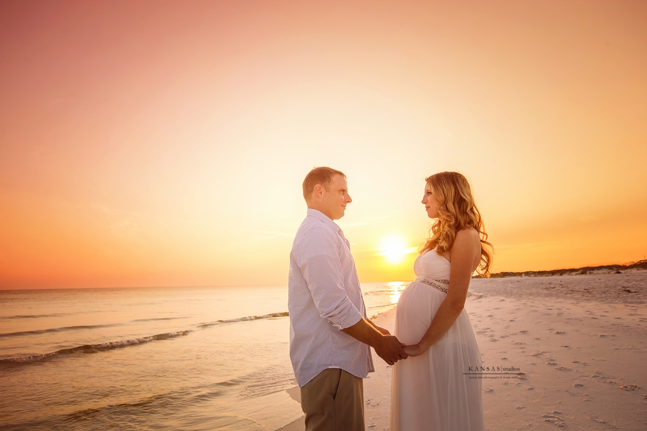 Beach Maternity Pictures by Kansas Pitts