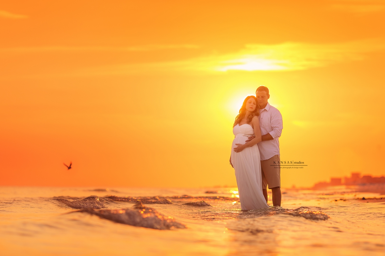 Beach Maternity Pictures by Kansas Pitts